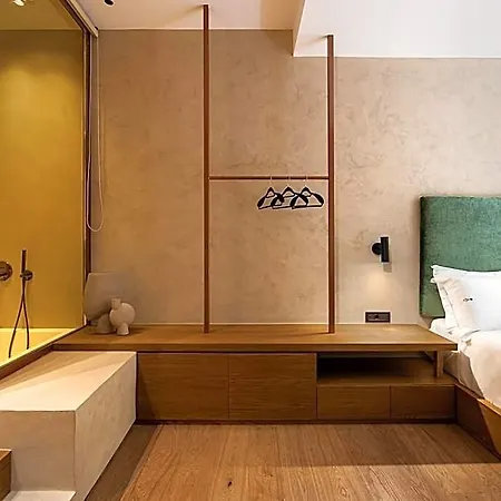 Anassa Chania Boutique *
